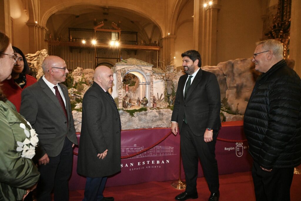 Acto de inauguración del belén monumental de San Esteban/1